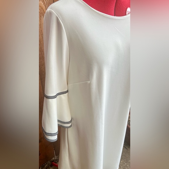 Elegant White Dress Bell Sleeves black white ribbon detail Sharagano Size 12 - Picture 2 of 6